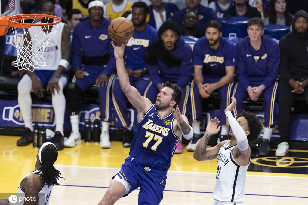 湖人抢位利好仍需算小账 西部头名之争与MVP挂钩？